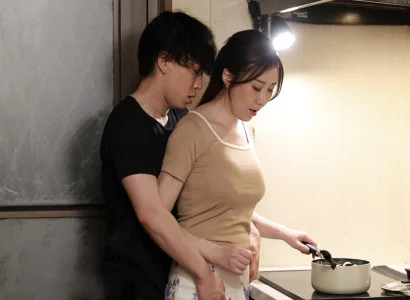 Bà mẹ kế chiều lòng con chồng